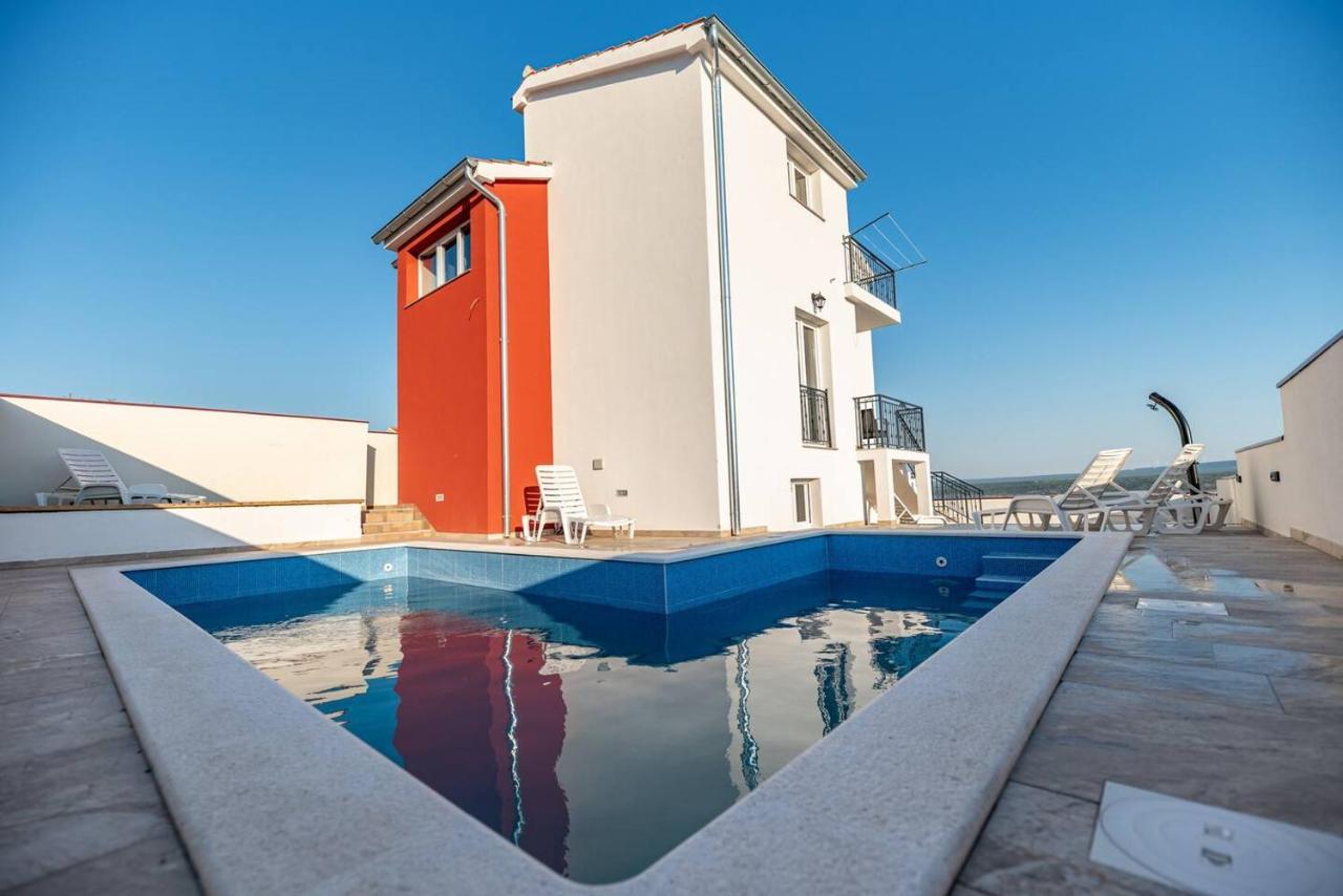 Olive Bridge Villa Maslenica Bagian luar foto