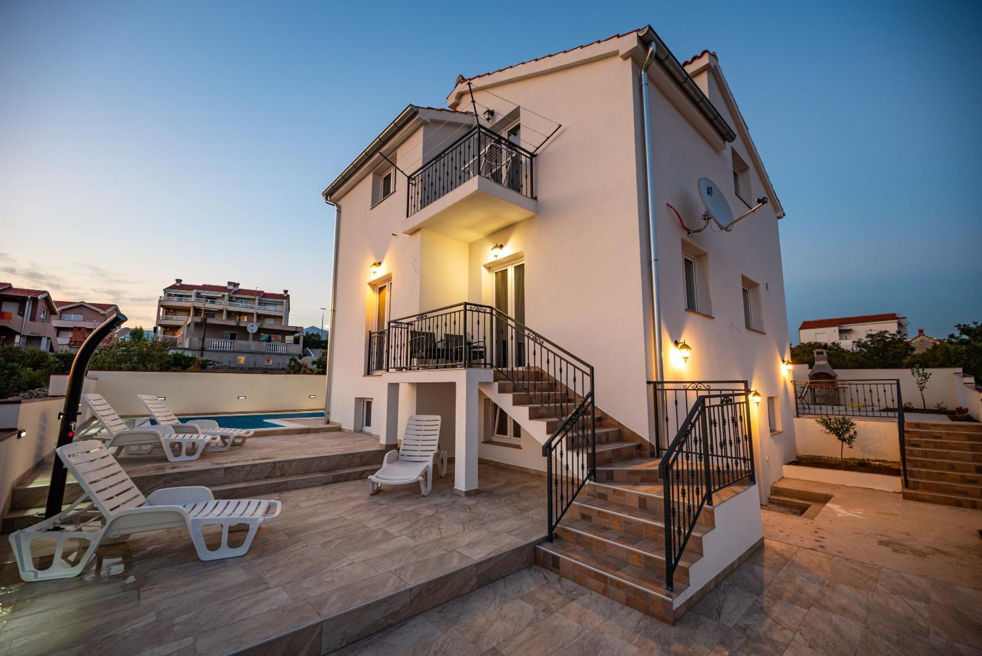Olive Bridge Villa Maslenica Bagian luar foto